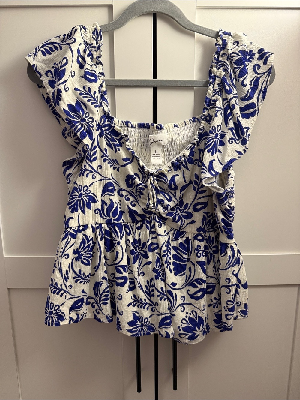 Japna Blue and White Floral Flutter Sleeve Top